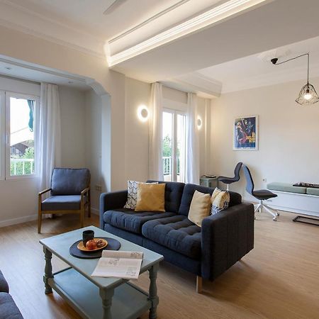 Apartment Near The Marina, Валенсия Экстерьер фото