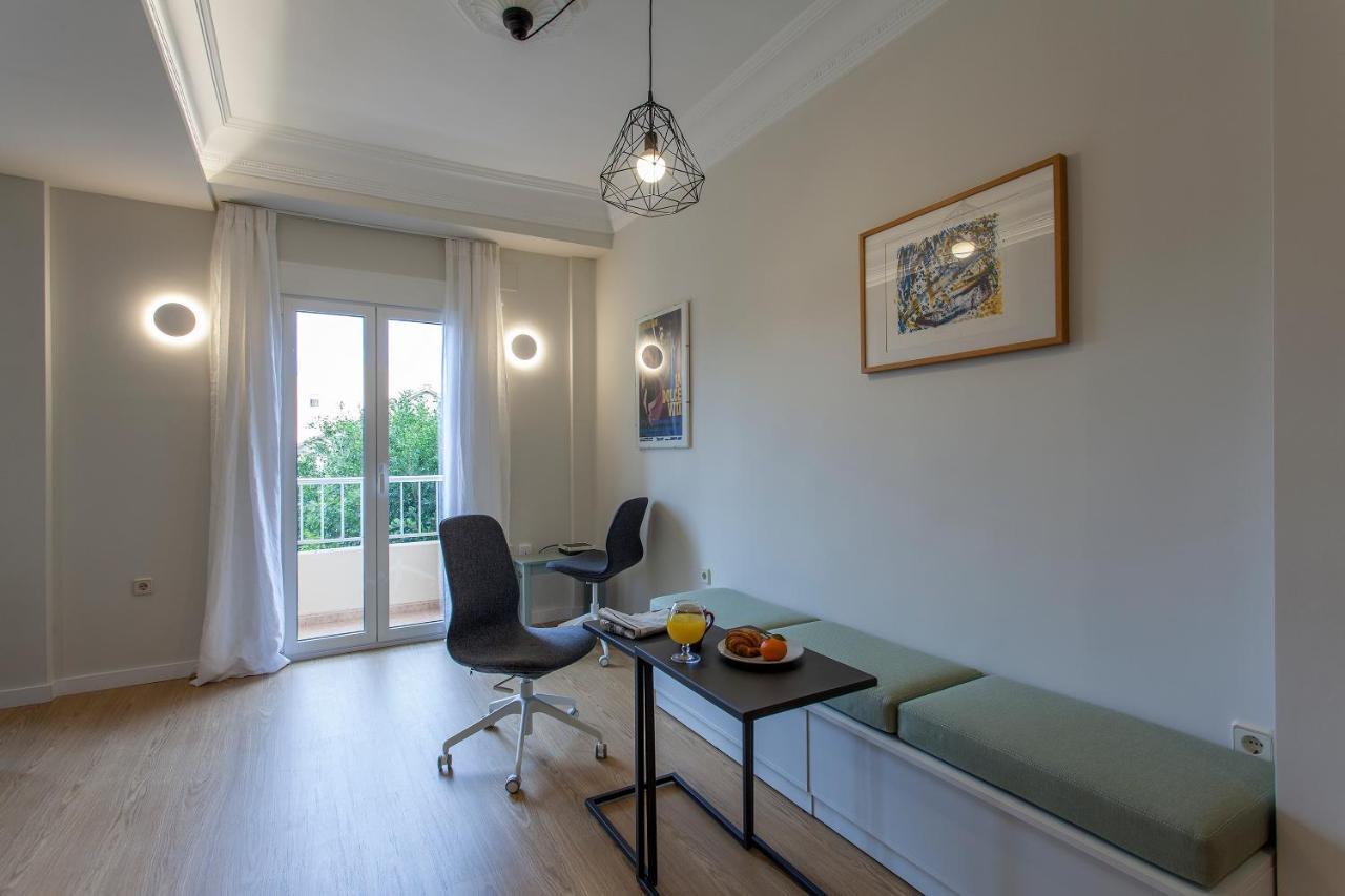 Apartment Near The Marina, Валенсия Экстерьер фото