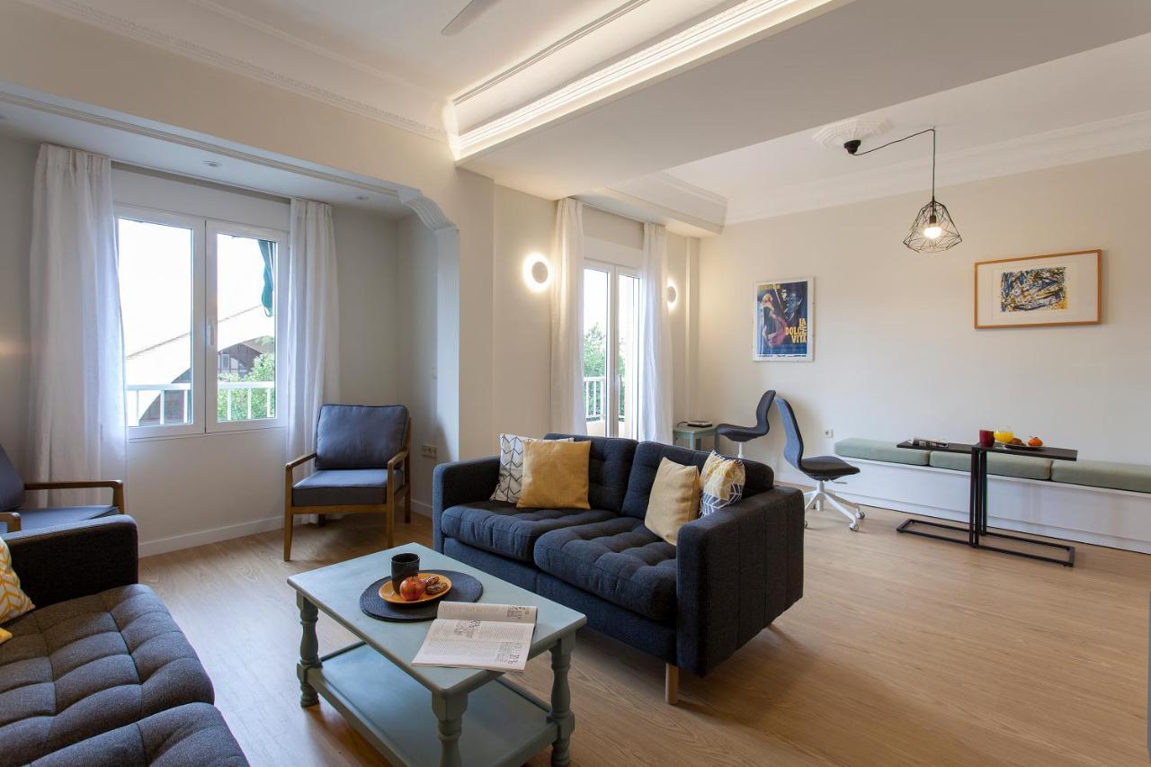 Apartment Near The Marina, Валенсия Экстерьер фото